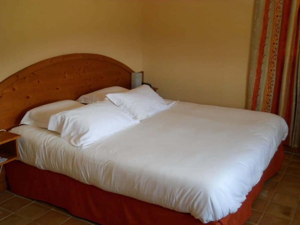 Hôtel Le Castrum - Photo 3