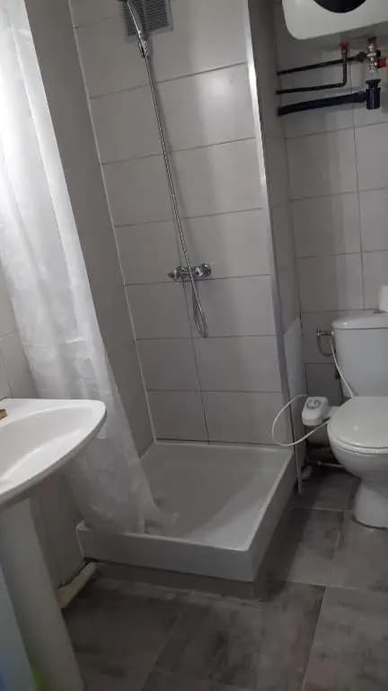 Studio cabine avec jardinet à 30 m de la plage, au calme. - Photo 2