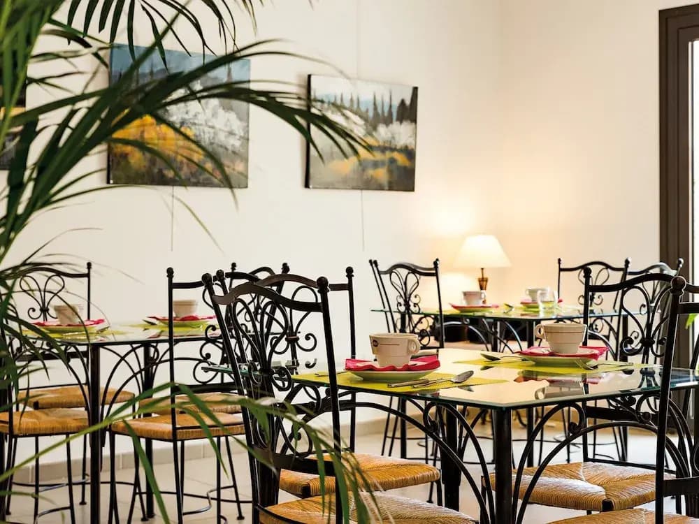 Charming Stay Near Sorgue - Miniature 6