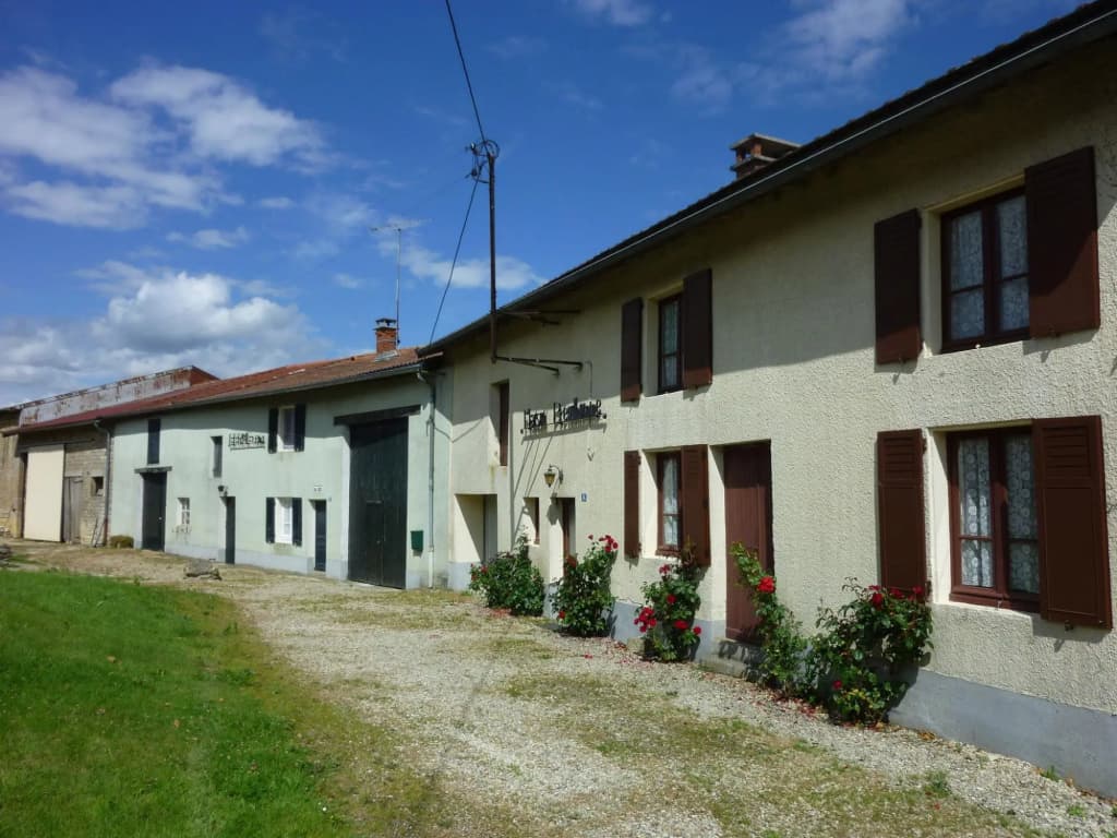 Romantic Holiday Home in Barricourt with Barbecue - Photo 1