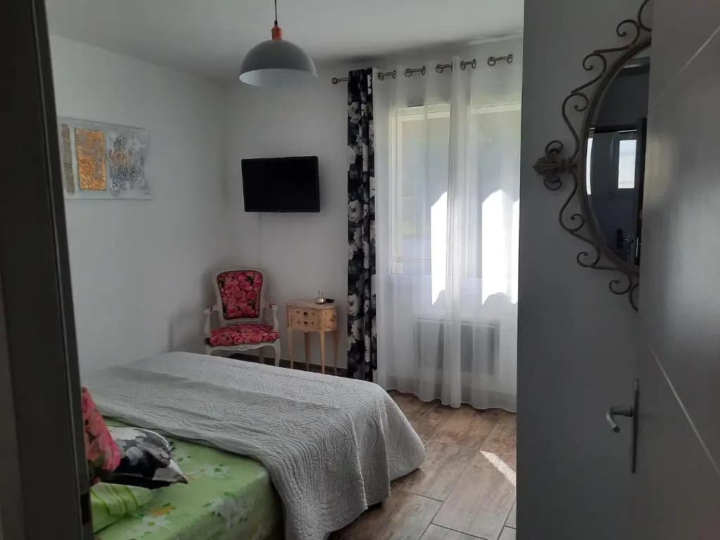 Jolie Maison Familiale Climatisée Avec Piscine Chauffée, Vue Sur Le Luberon, Située Aux Taillades, 6 Personnes Ls2-317 Bur...