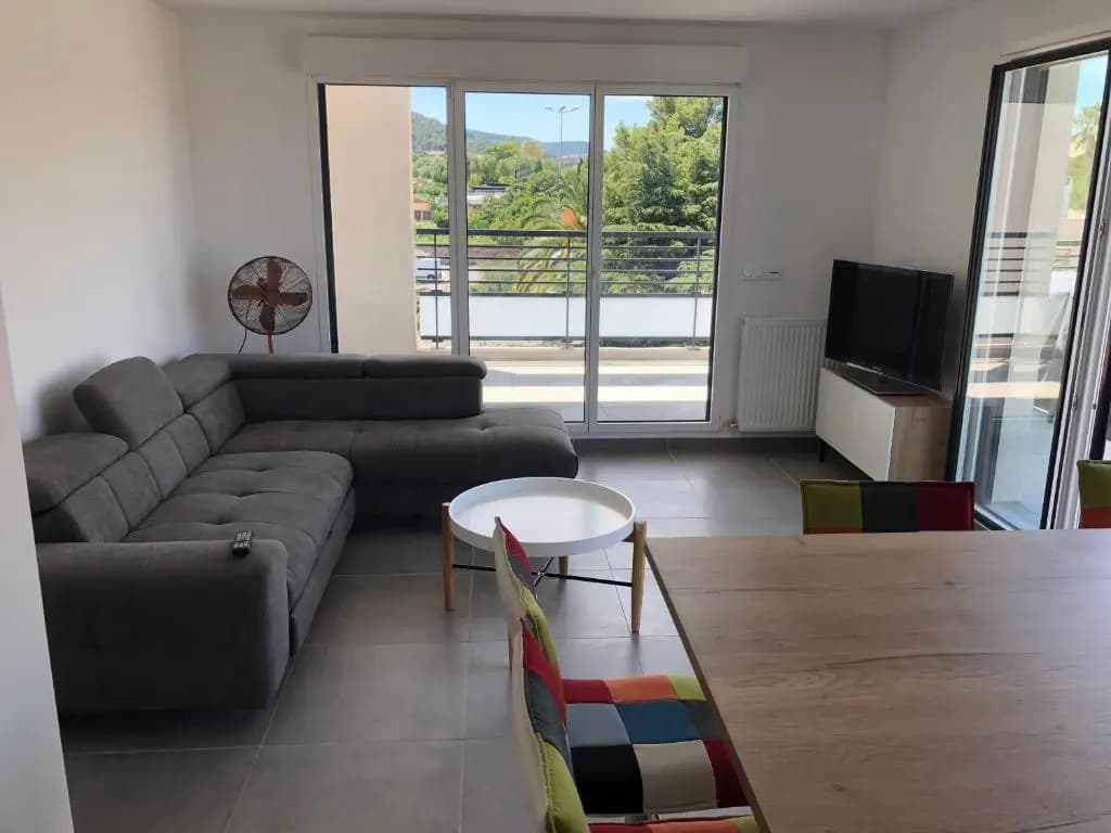Appartement T3 neuf Sur les toits avec terrasse - Photo 1