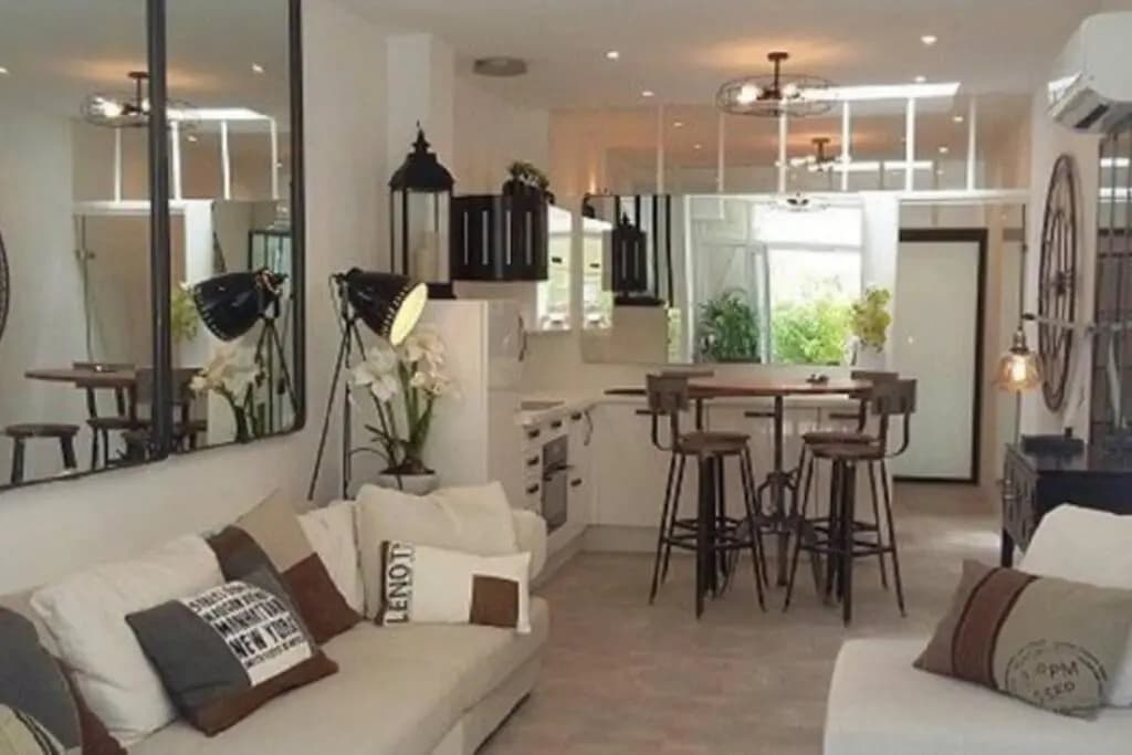 BANDOL Magnifique appartement en RDC cour sans vis à vis 5mn plage - Photo 4