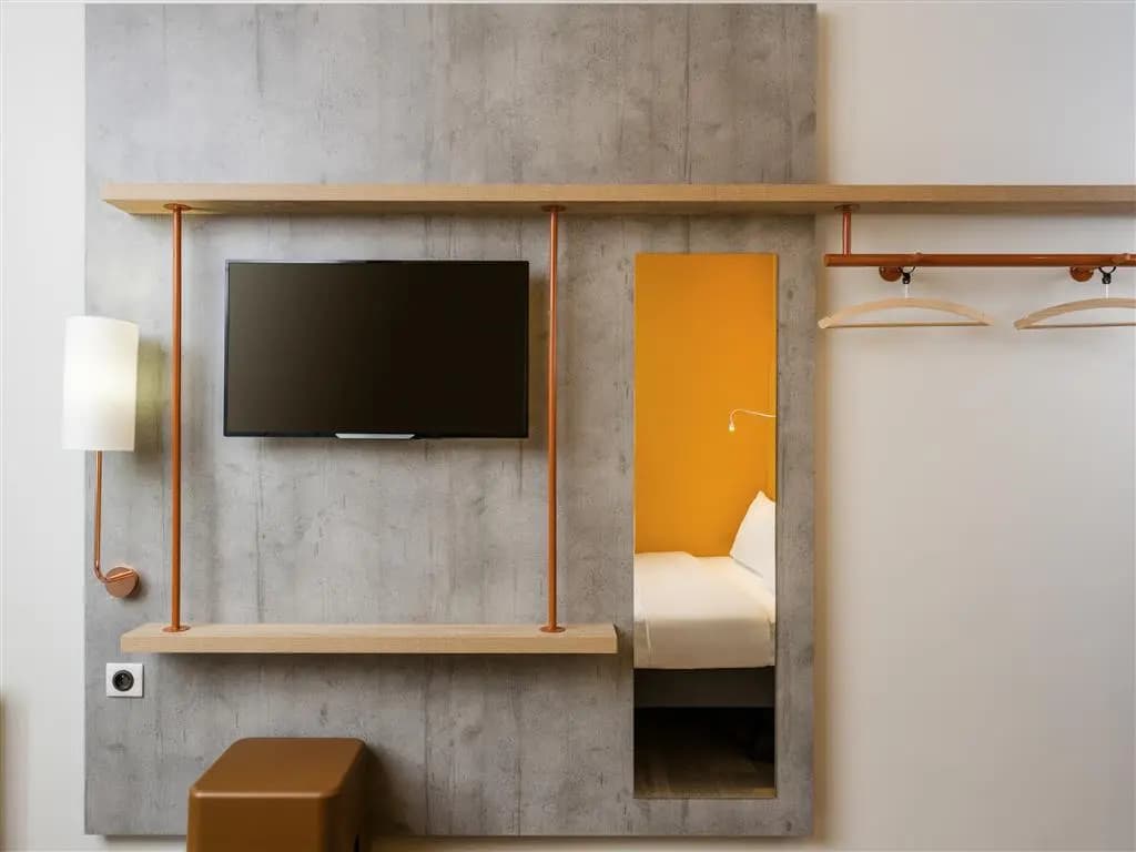 ibis budget Beauvais Aeroport - Photo 5