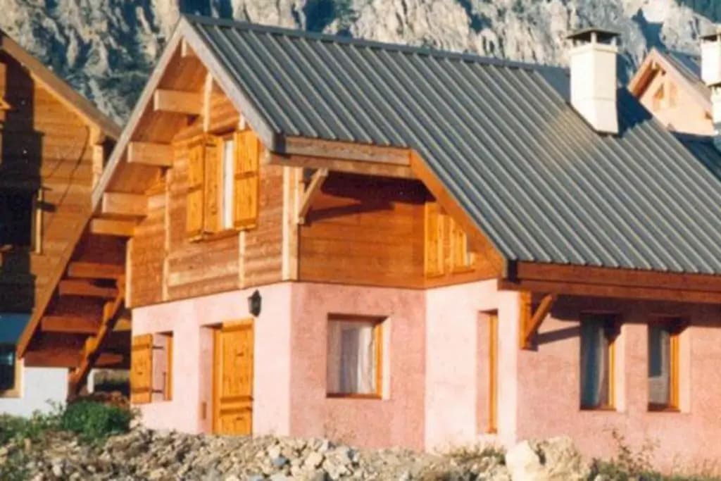 Chalet Le Mélézin hameau des Chazals Nevache Hautes Alpes - Photo 4