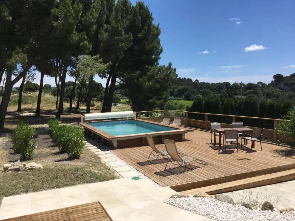 Ferme provençale traditionnelle avec piscine privée, dans un site naturel exceptionnel en campagne de Maussane les Alpille...