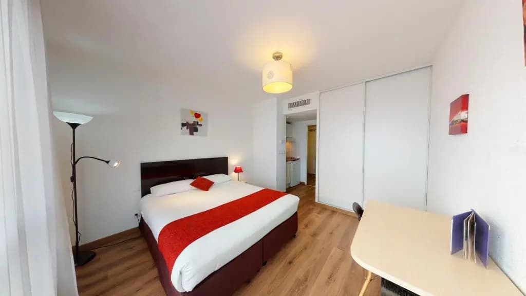 Alezan Hotel - Photo 4