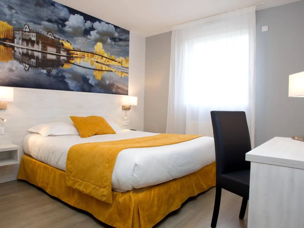 Logis Hôtel - La Chambre d'Amiens - Photo 3