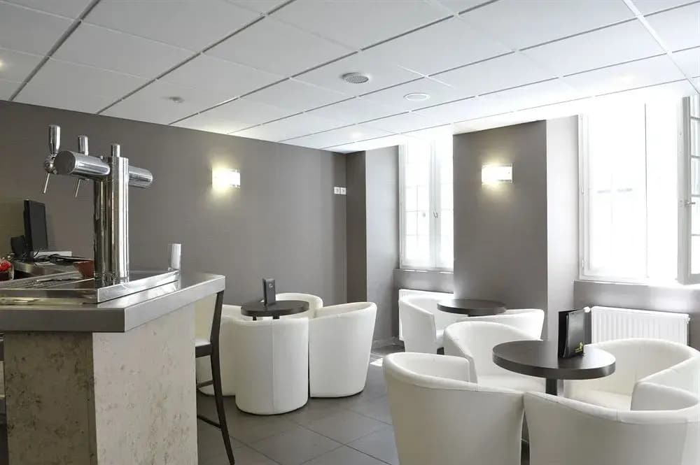 Hôtel du Commerce - Photo 1