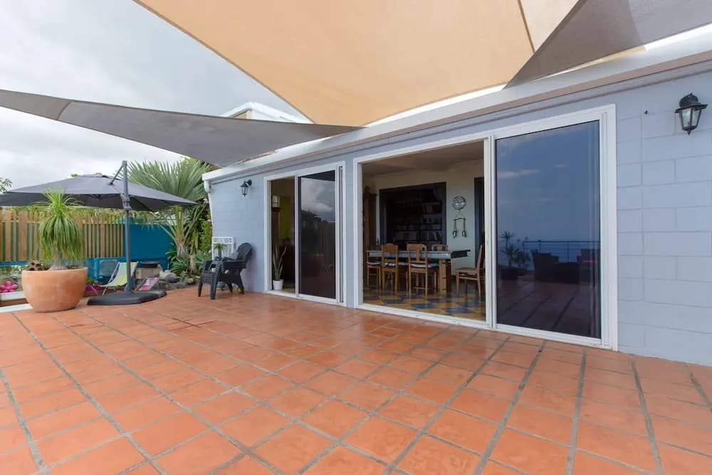 Villa With 5 Bedrooms in Saint-paul, With Wonderful sea View, Private Pool, Furnished Terrace - Miniature 8