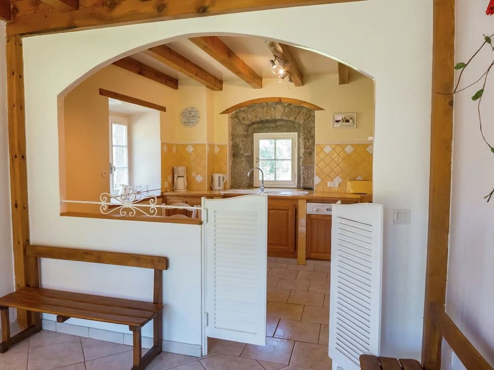 Beautiful Holiday Home in Saugues near Forest - Miniature 8