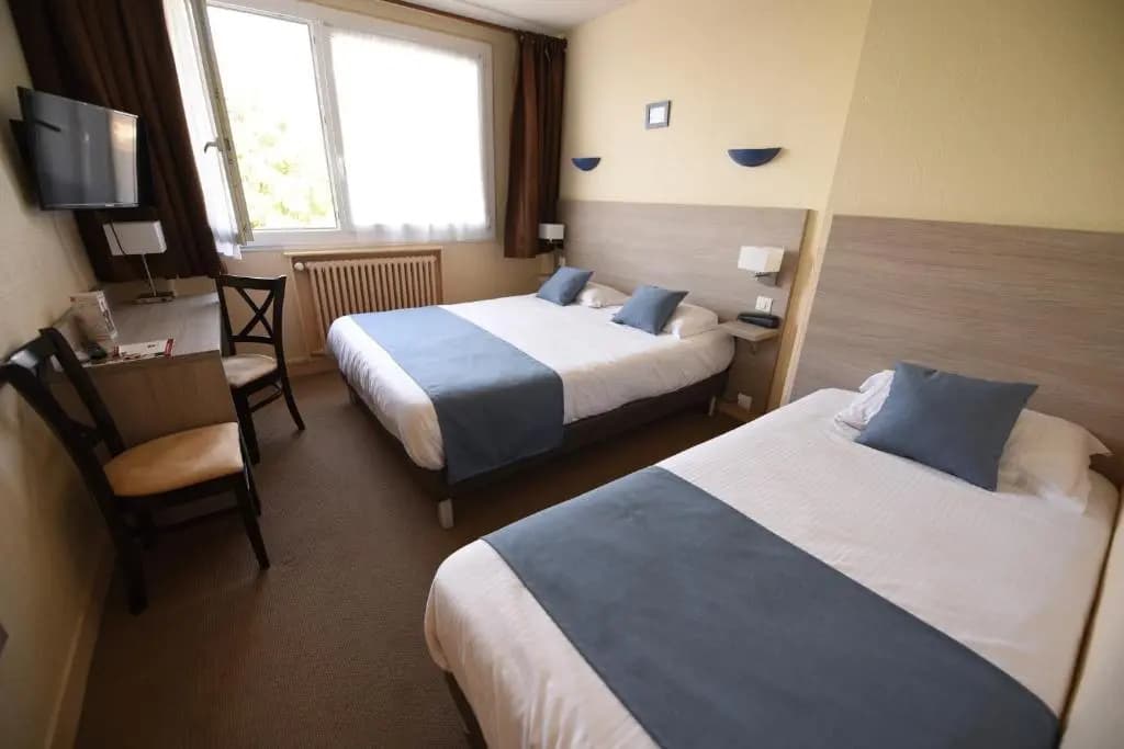 Hôtel Continental - Photo 3