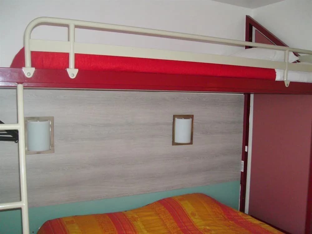 Fasthotel Poitiers Futuroscope - Photo 2
