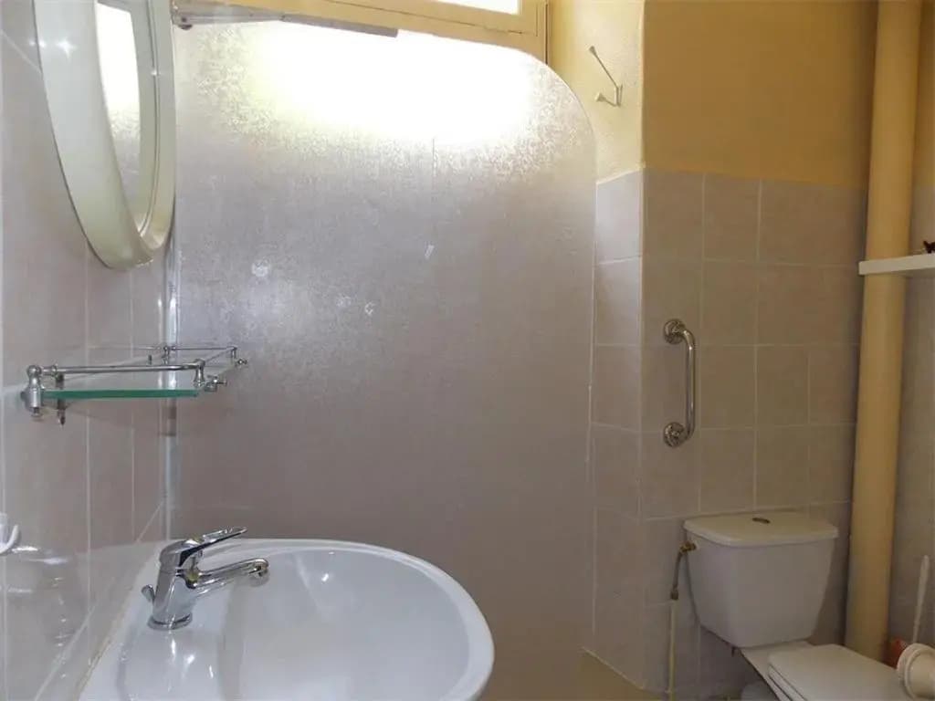Appartement Bagnères-de-Luchon, 2 pièces, 4 personnes - FR-1-313-136 - Miniature 6