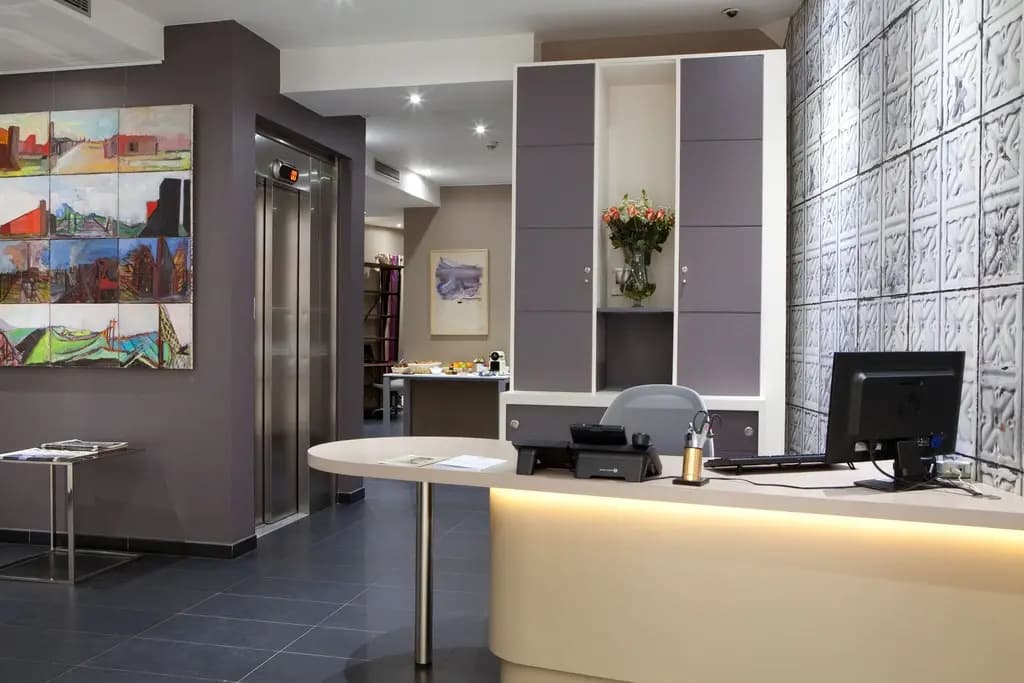 Serotel Suites - Photo 1
