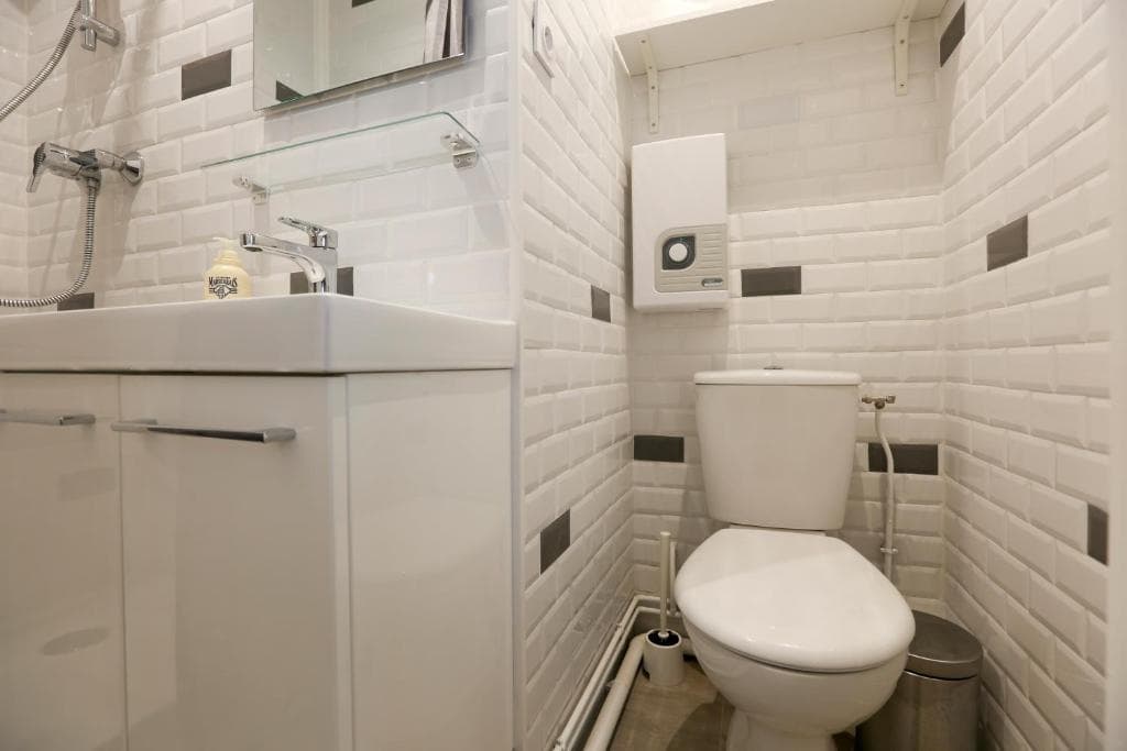 Renovated Studio for 2 - Miniature 7