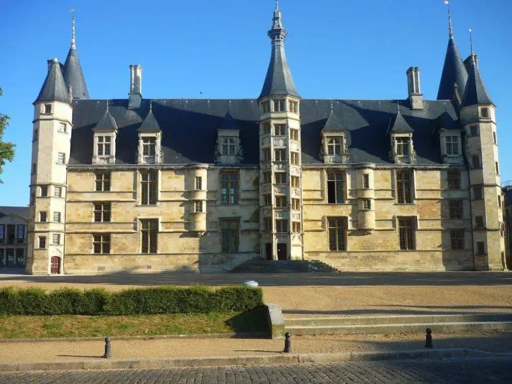 Hôtel de Clèves - Photo 1