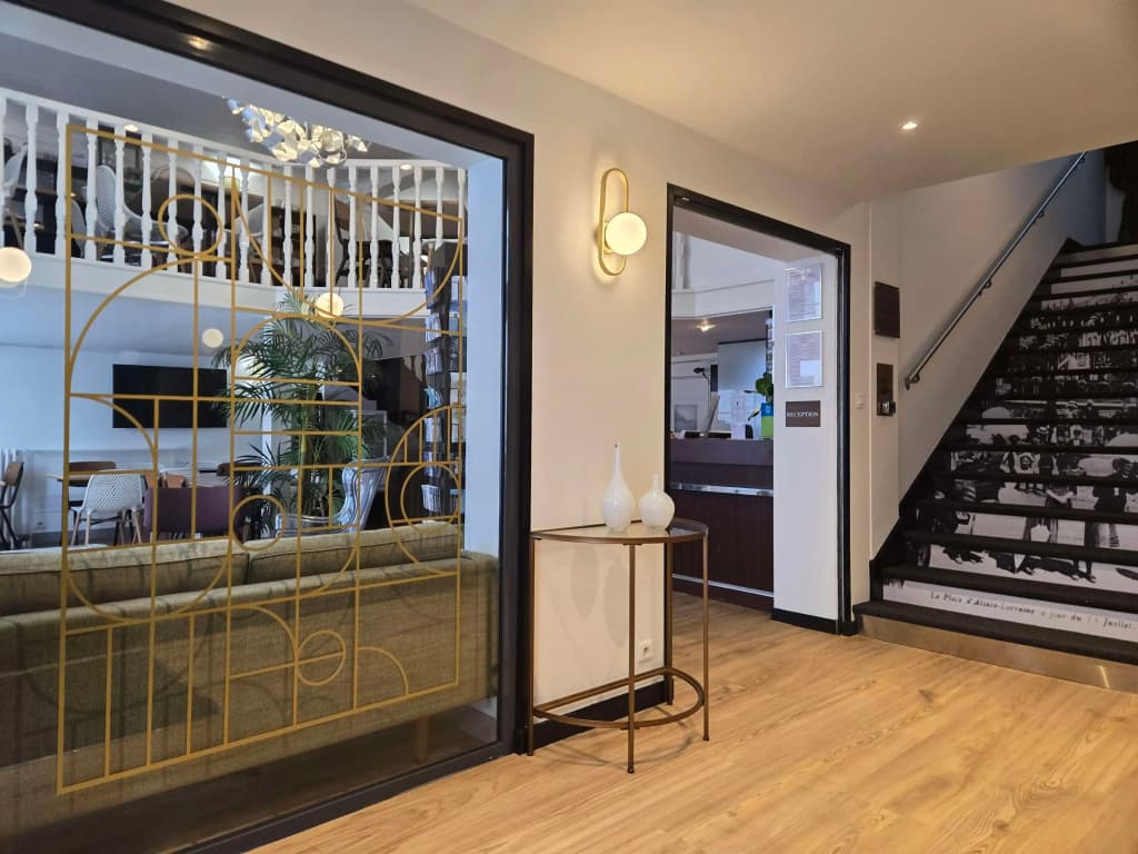 Sure Hotel by Best Western Lorient Centre - Miniature 8