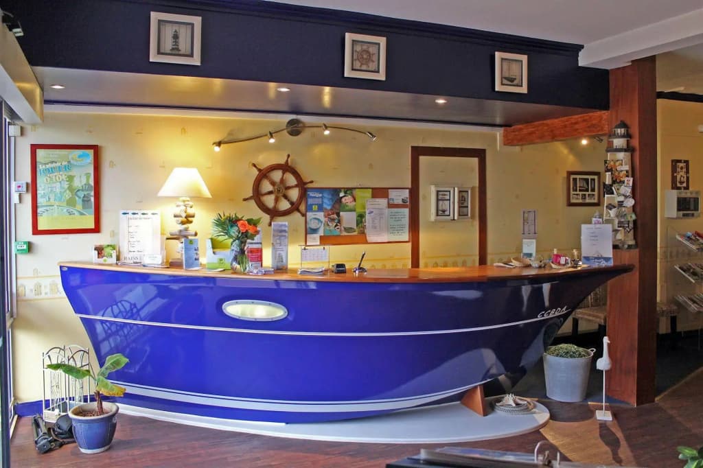Logis Hotel Les Bleuets - Photo 2