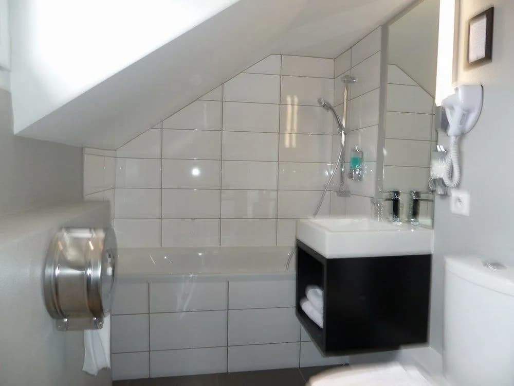 Hôtel Astrid - Miniature 8