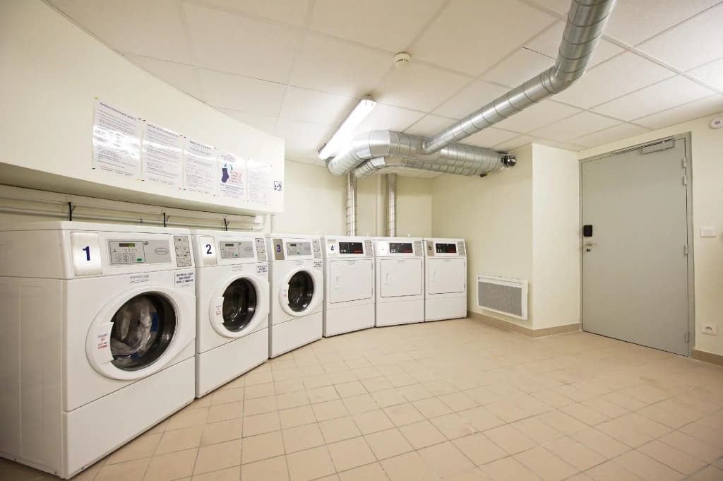 Staycity Aparthotels, Lyon Rue Garibaldi - Photo 2