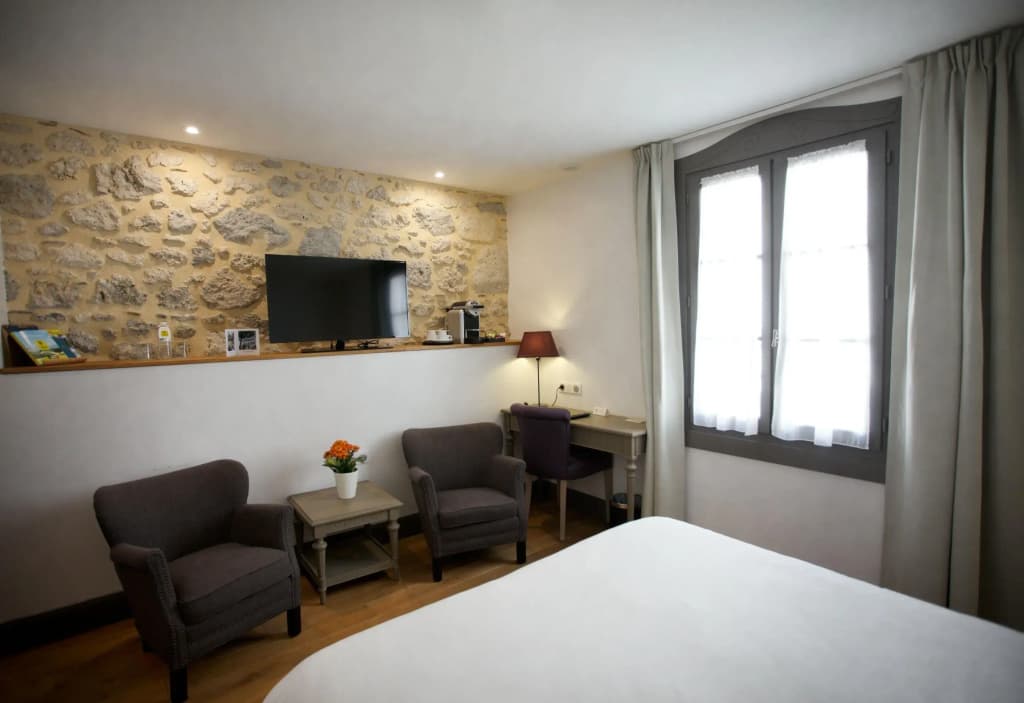 Hôtel Henri IV - Photo 4