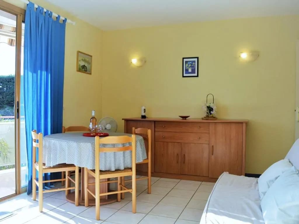 Appartement Le Lavandou, 2 pièces, 4 personnes - FR-1-251-282 - Photo 2
