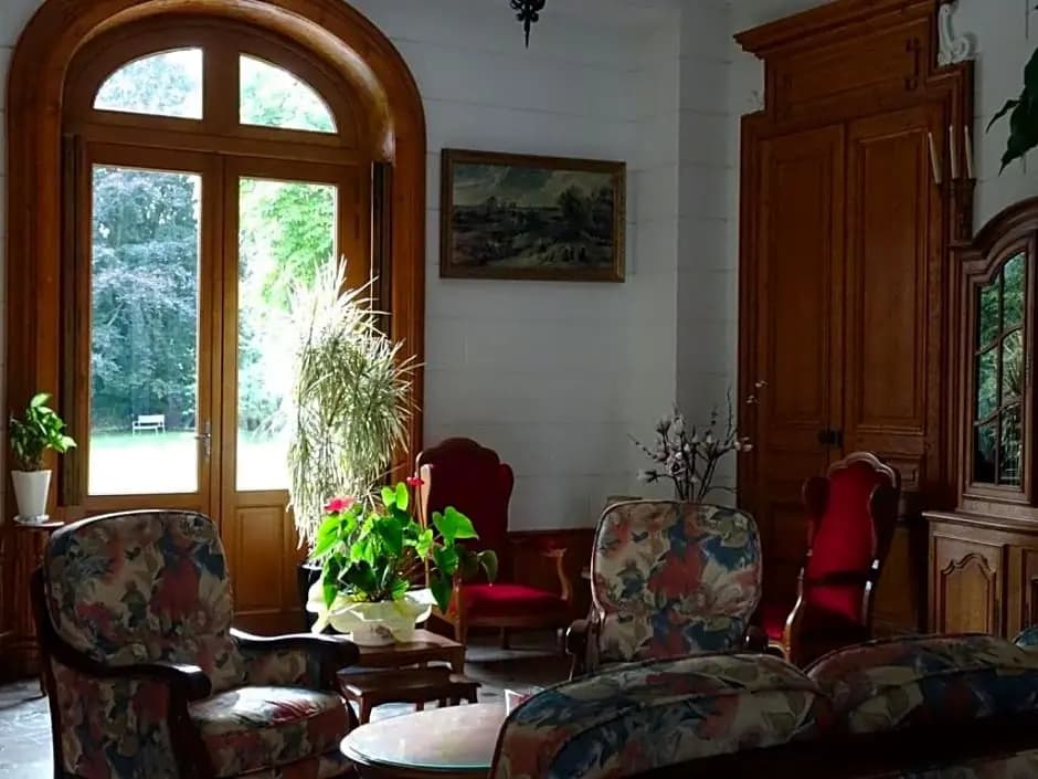 Château des marronniers - Photo 2