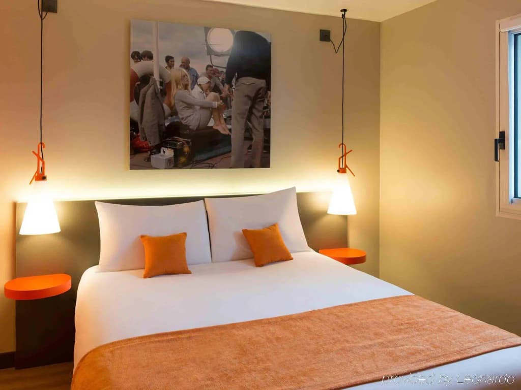 ibis Styles Lyon Confluence - Photo 3