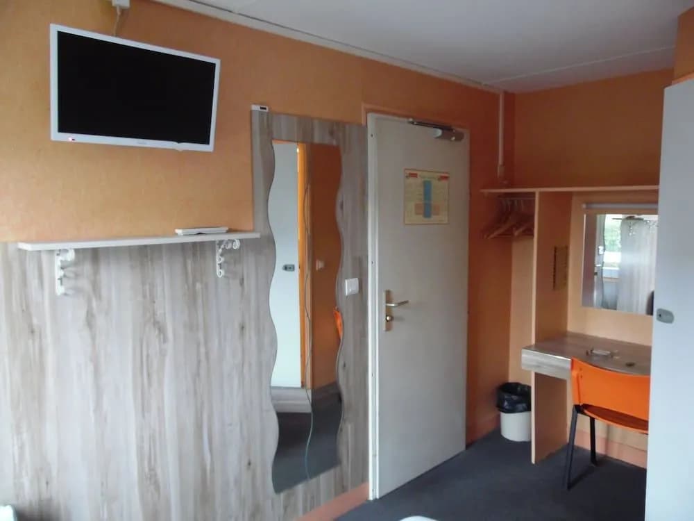 Fasthotel La Roche sur Yon Un FH CONFORT - Photo 2