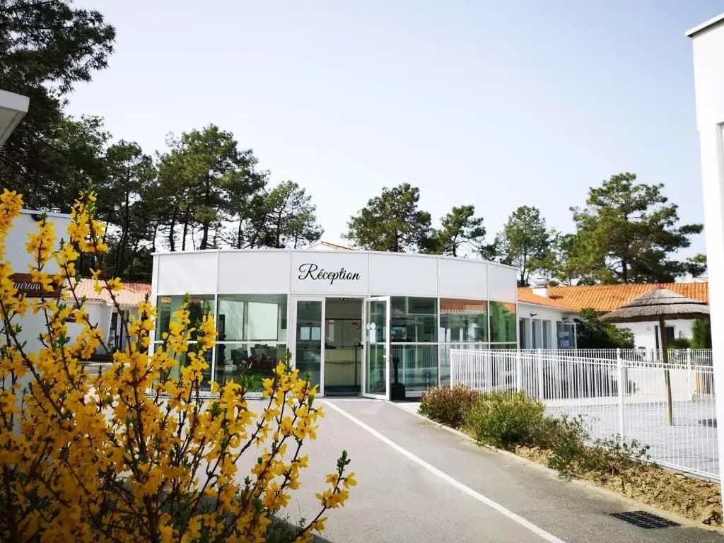 Hotel Vent d'Eden Park - Photo 1