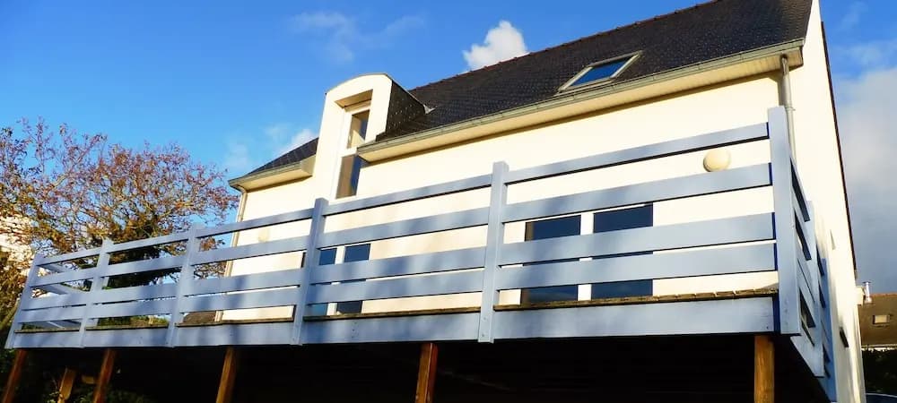 Maison sur les hauteurs - Photo 1