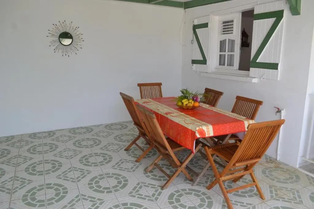 La Nicotoria Apartments - Photo 5
