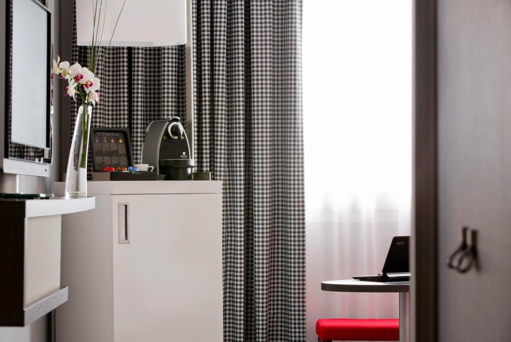 Mercure Paris CDG Airport - Photo 2