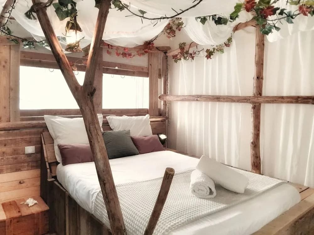 Les gîtes insolites de l'etang d'Anty - Photo 1