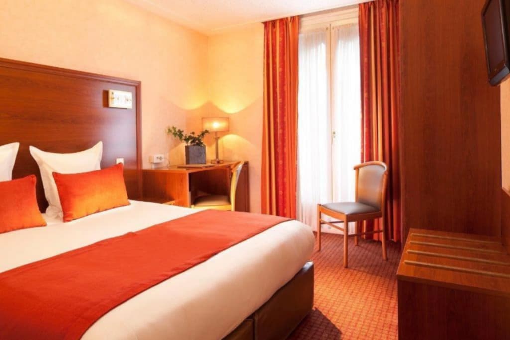 Hôtel Terminus Lyon - Photo 1
