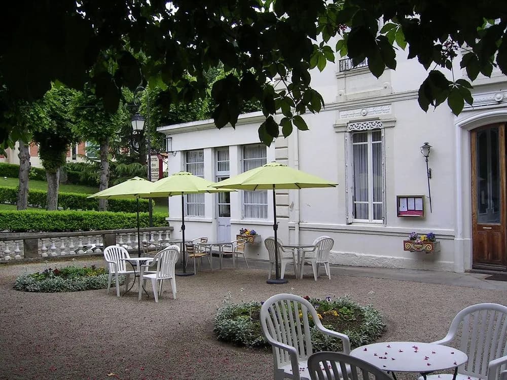 Hôtel des Thermes - Miniature 8