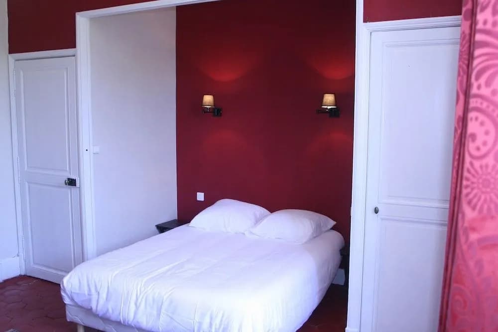 Manoir de Curty - Photo 2