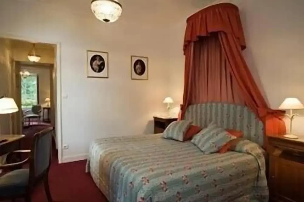 Hostellerie du Château de Bellecroix - Photo 5