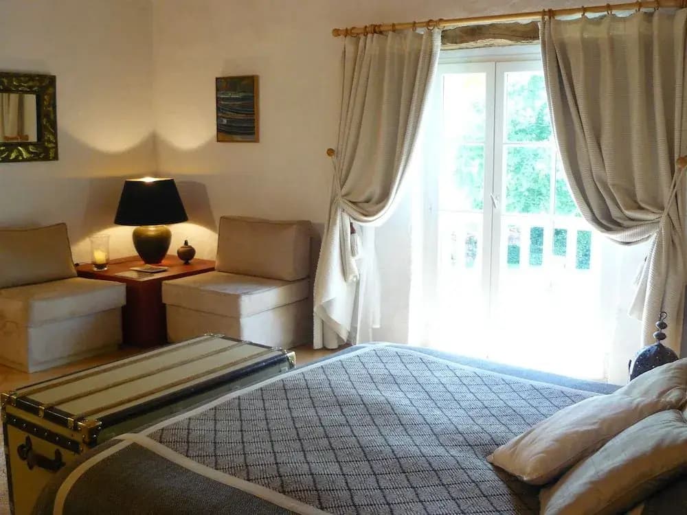 Château Larroze - Chambres de Charme - Photo 3