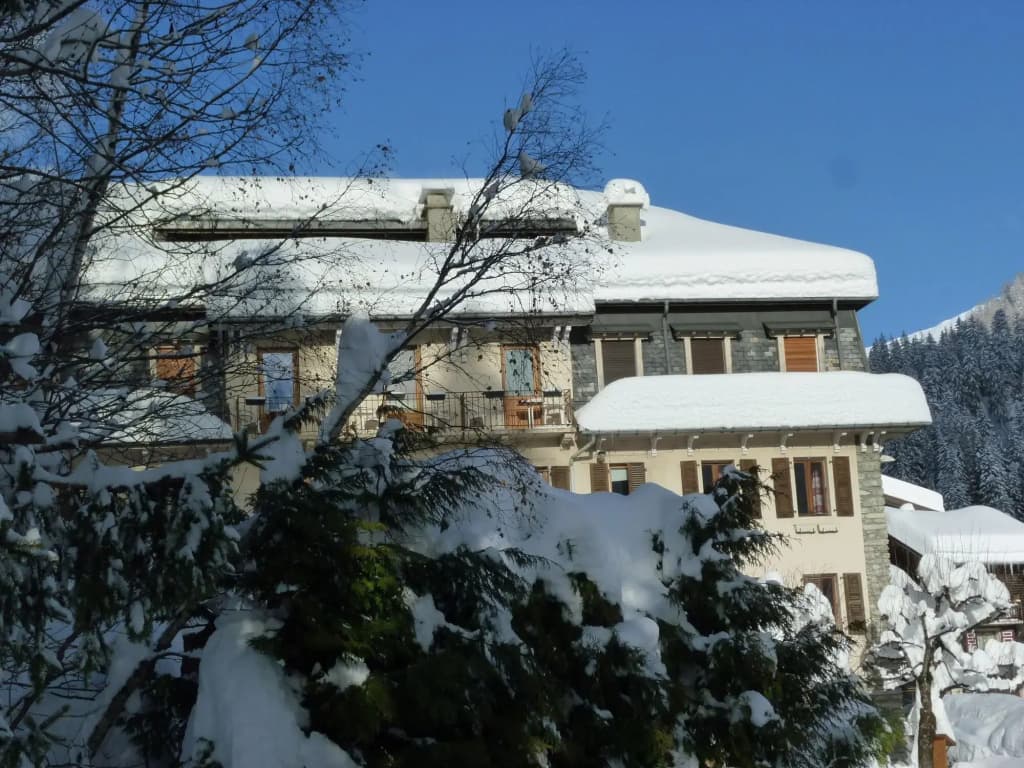 Hôtel de la Couronne - Photo 1