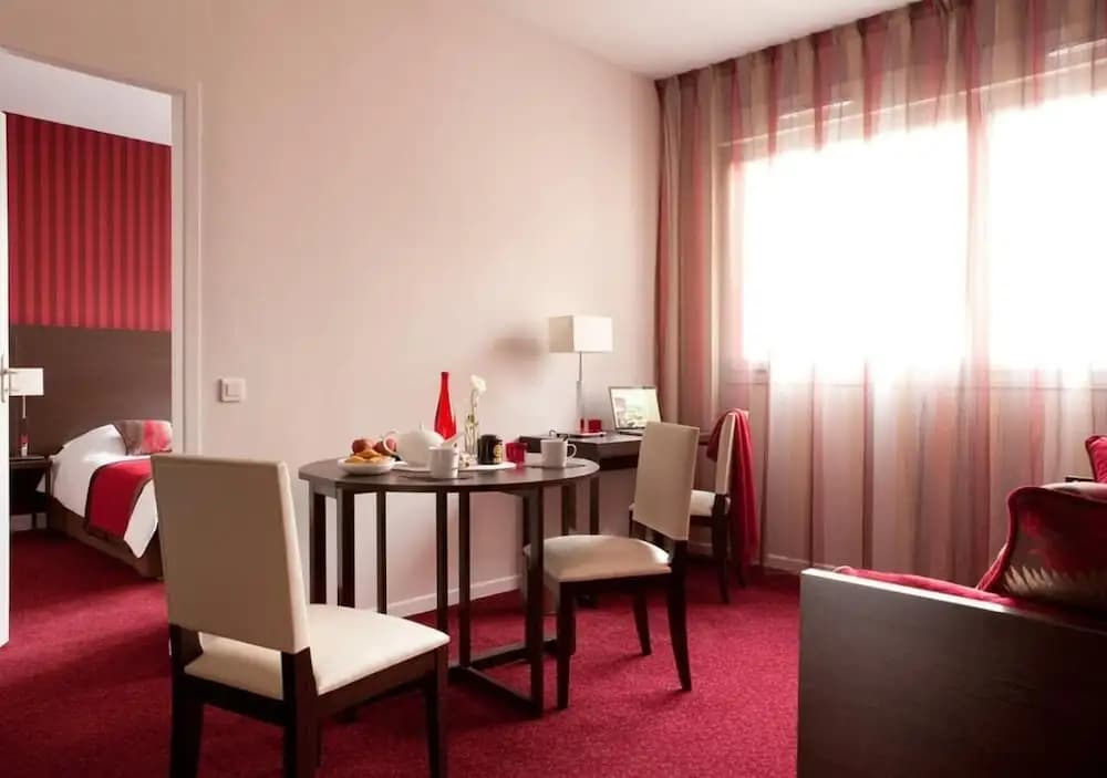 The Originals Residence, Kosy Appart'Hotels Grenoble Les Cèdres - Photo 3