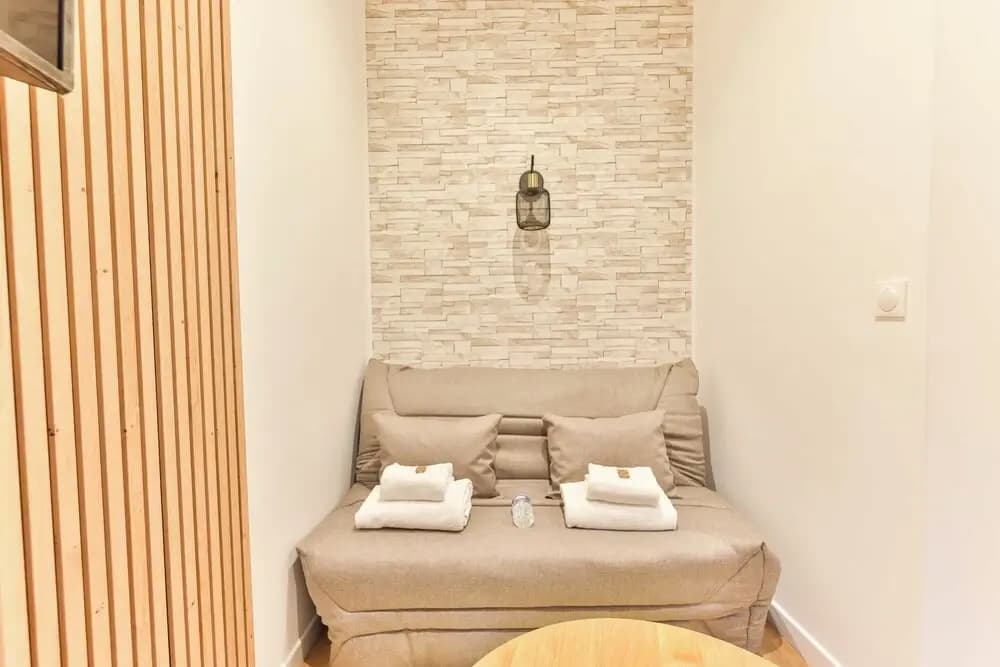 Modern Deluxe Studio in the Heart of Paris - Miniature 8