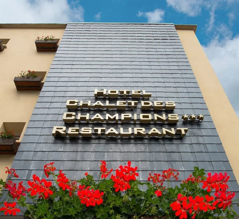 Hôtel Chalet des Champions - Photo 1