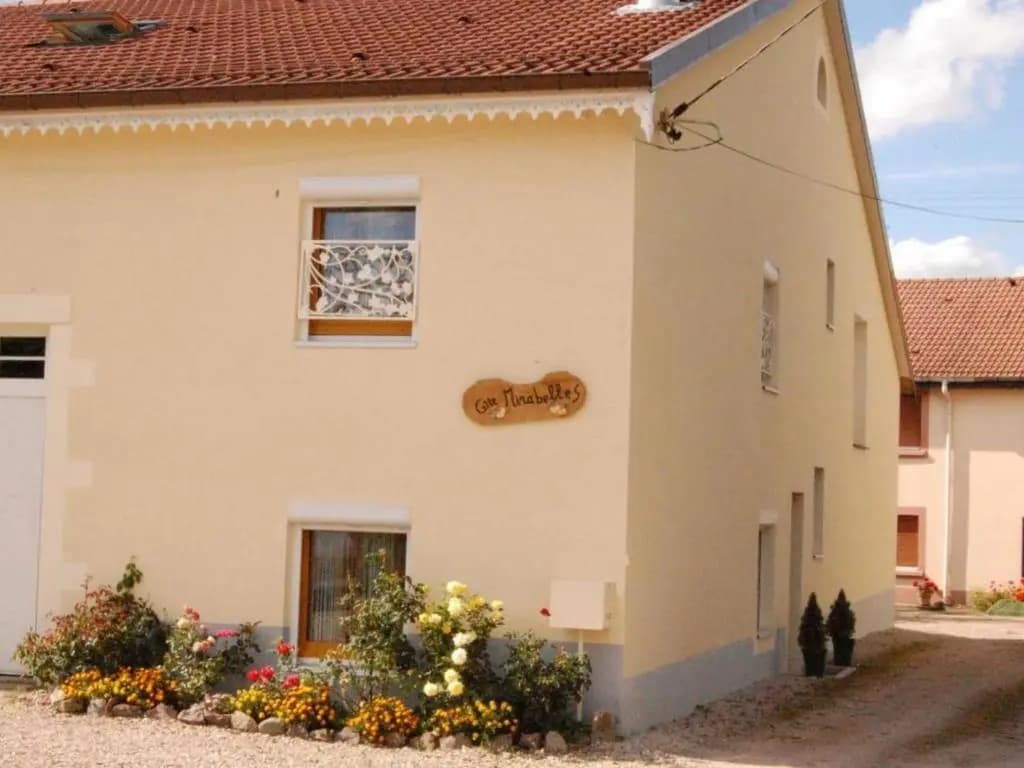 Gîte Granges-Aumontzey-Aumontzey, 2 pièces, 3 personnes - FR-1-589-12 - Photo 1