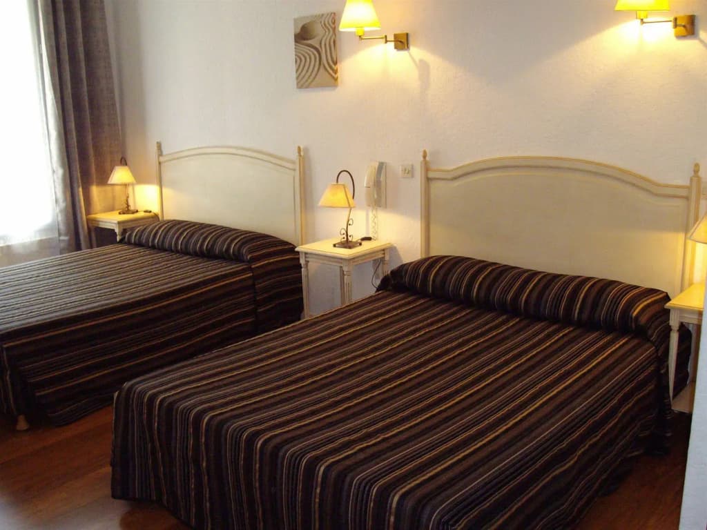 Hotel Porte de Camargue - Photo 2