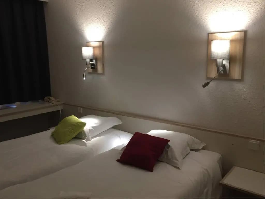 Hotel P'tit Dej-Hotel Les Archers - Photo 2