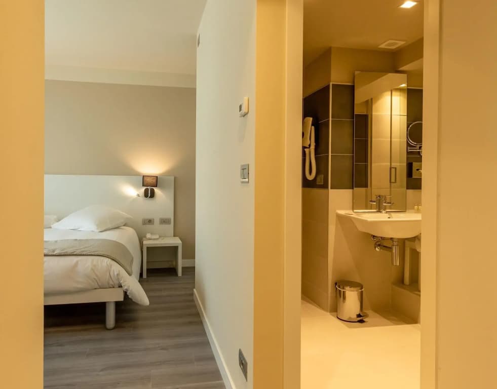 La Dolce Vita Hotel - Miniature 8