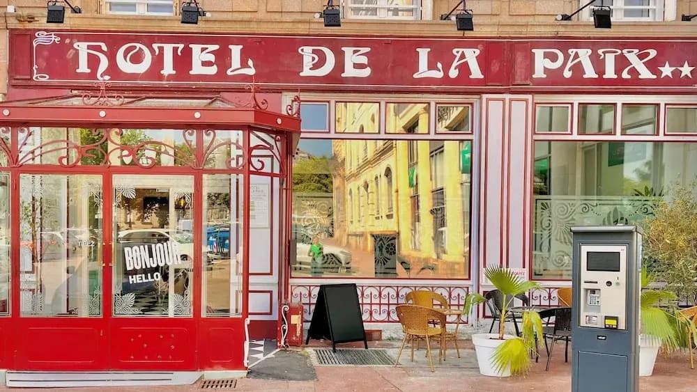 hotel de la paix - Photo 1