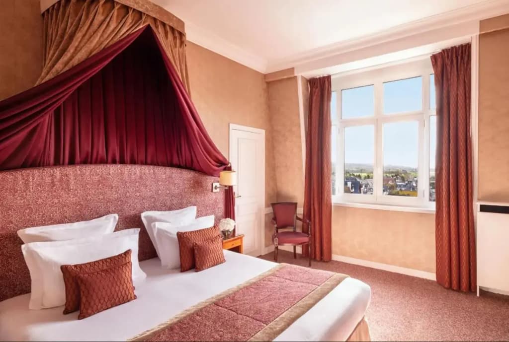 Hôtel Barrière Le Royal Deauville - Photo 3